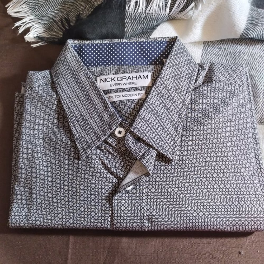 NWOT Nick Graham Everywhere Men's Button Down Shirt.